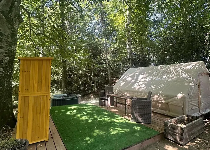 Campeggio Domaine Du Fourtet Arfons